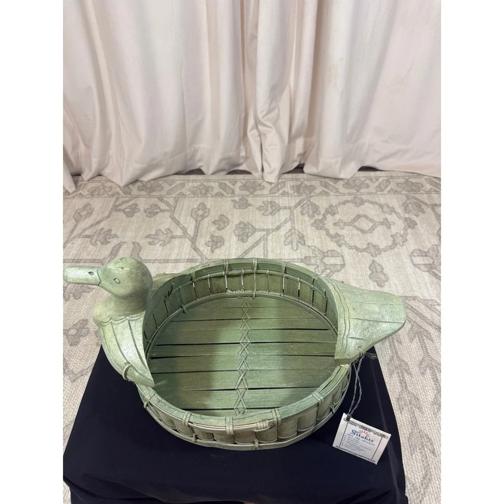 VTG Green Toyongan Duck Tray‎ Bamboo Rattan Basket Hand Carved Duck Finial